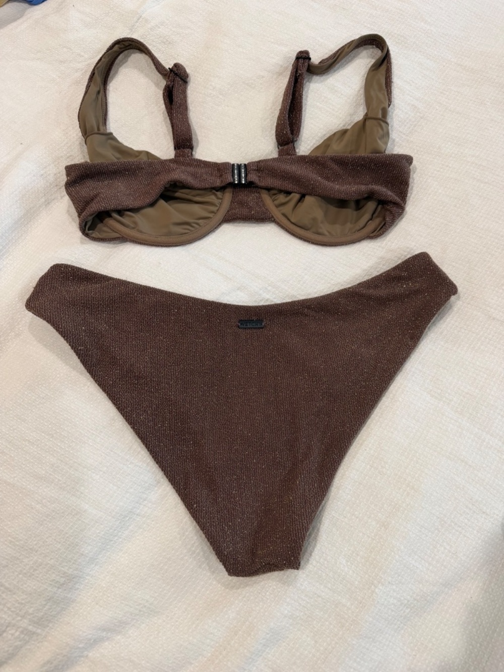 Vetchy Laguna TOP ONLY LDD - Picture 2 of 3